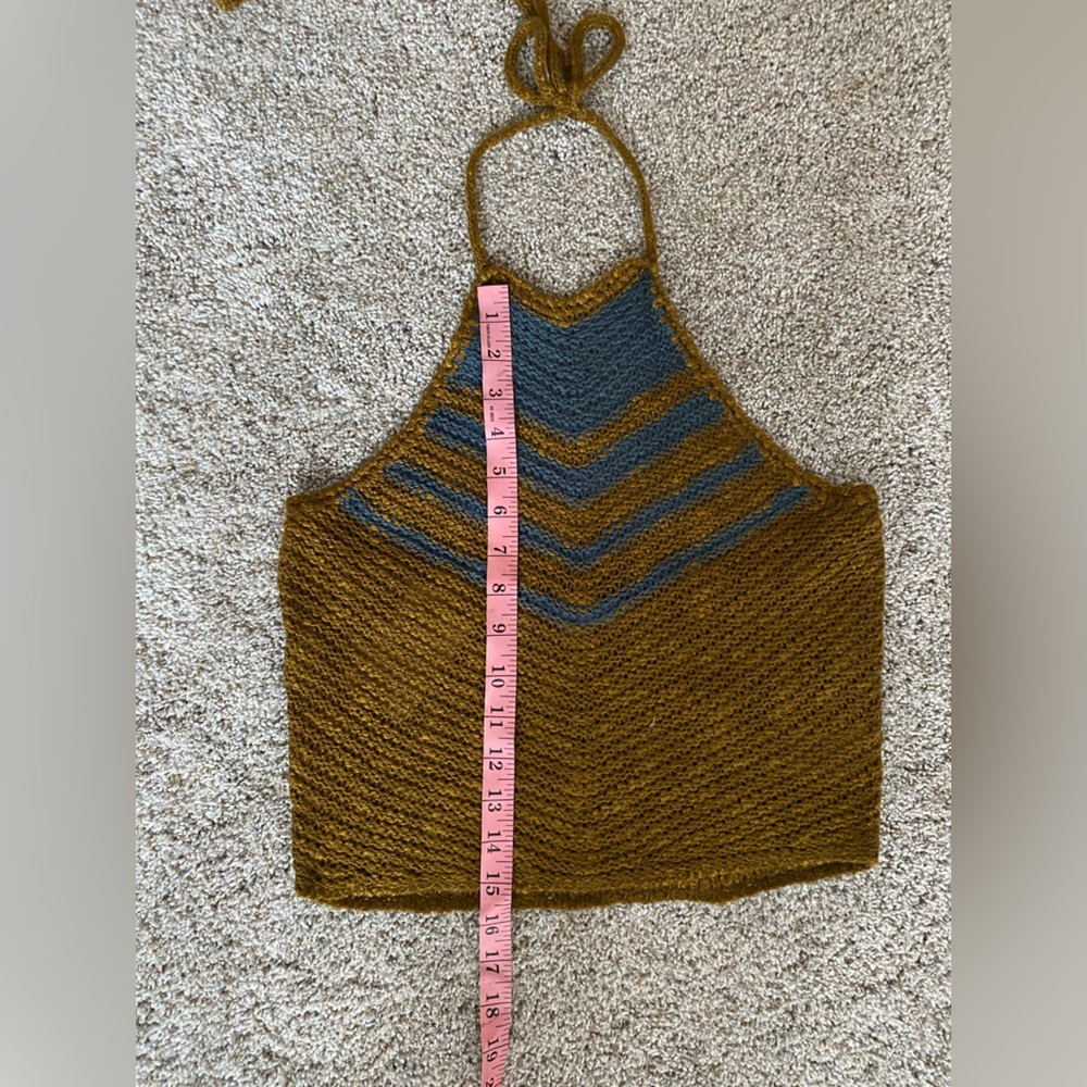 Hem & Thread Striped Crop Top - Picture 7 of 7